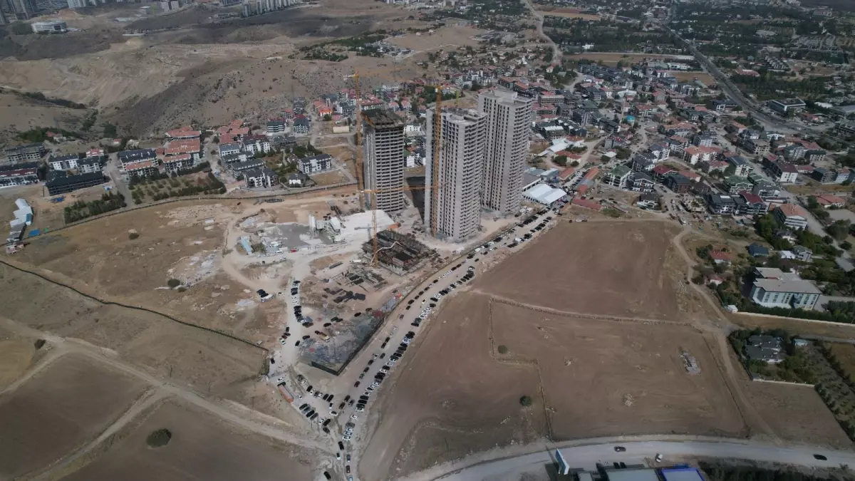 Ankara İncek\'te Lüks Konut Projesi Görkemli Bir Törenle Tanıtıldı