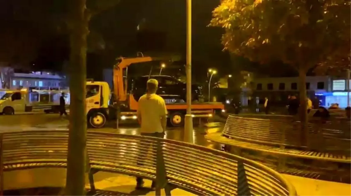 Alkollü Sürücü Süs Havuzuna Daldı