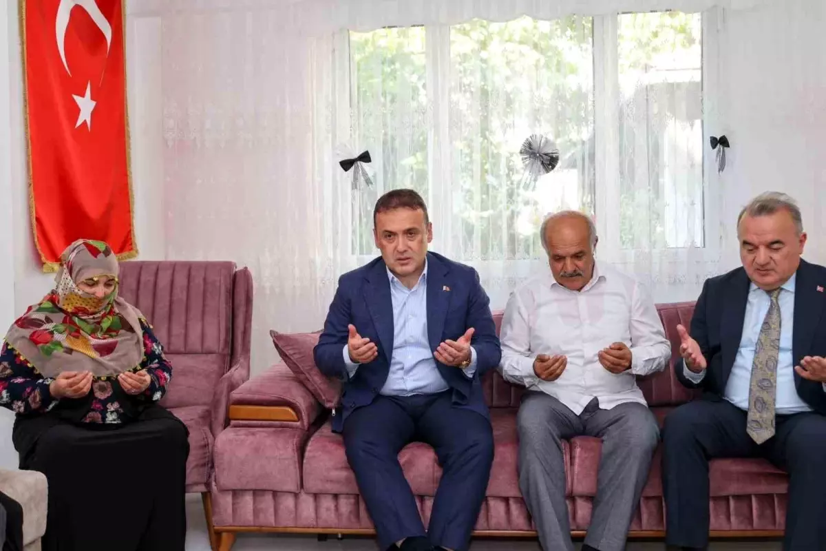 Vali Sözer Bozüyük\'te Esnafla Buluştu