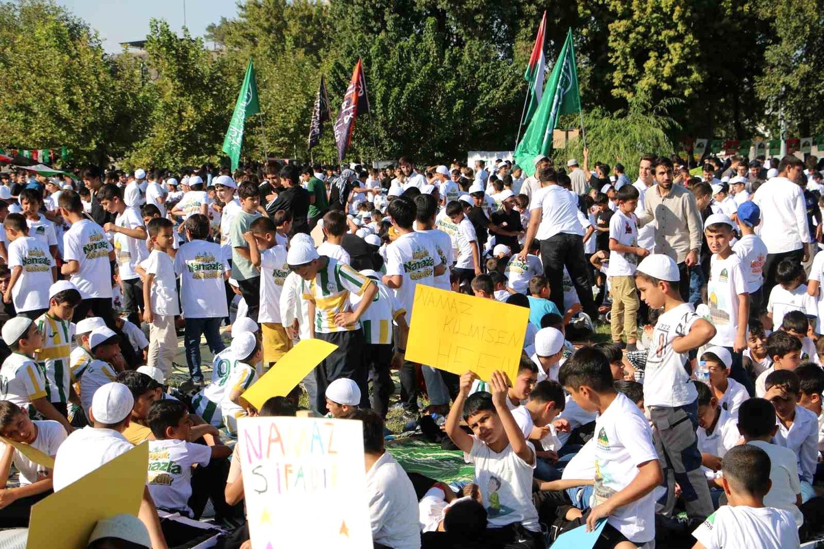 Diyarbakır\'da \'Hayat Namazla Güzel\' Etkinliği