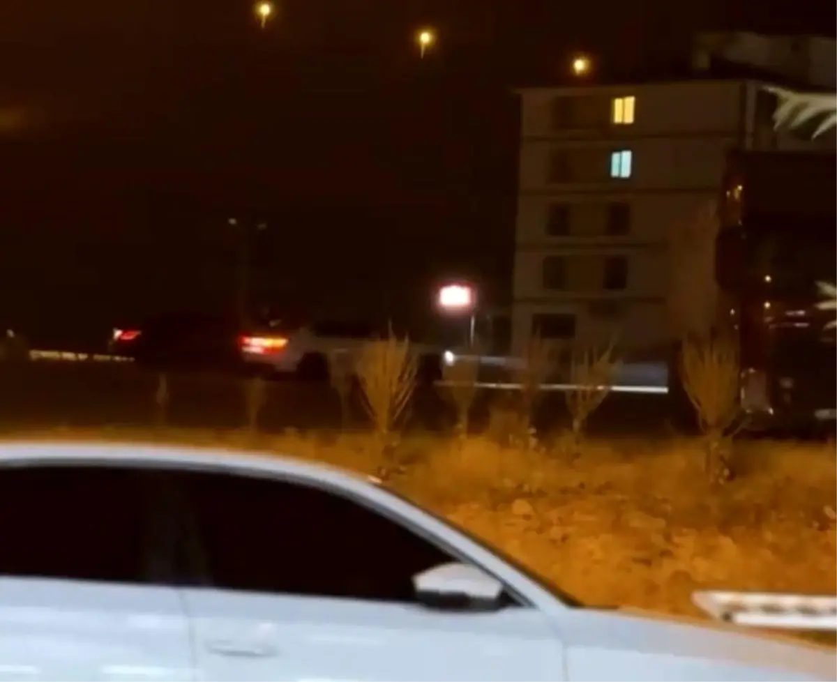 Elazığ\'da Drift Yapan Otomobil