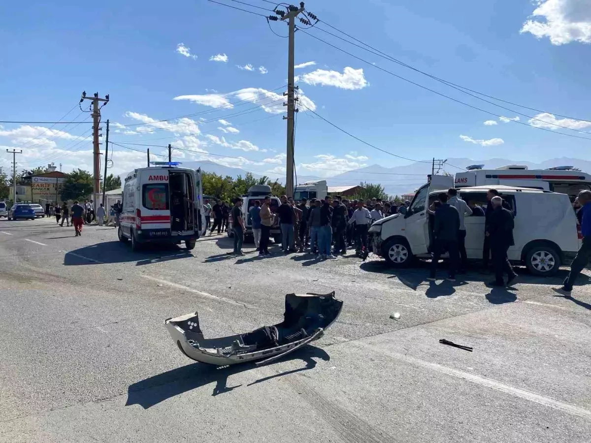 Iğdır\'da Trafik Kazası: 4 Yaralı