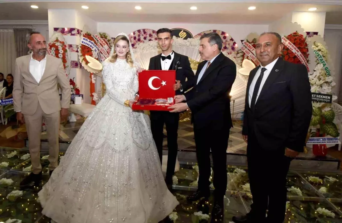 Nihat Kılıçoğulları\'nın Oğlu Ömer Faruk Kılıçoğulları Dünya Evine Girdi