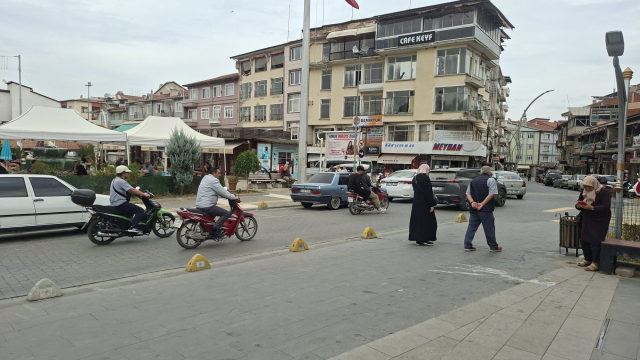 Kütahya'da deprem anı kamerada: Bugünkü bayağı farklıydı