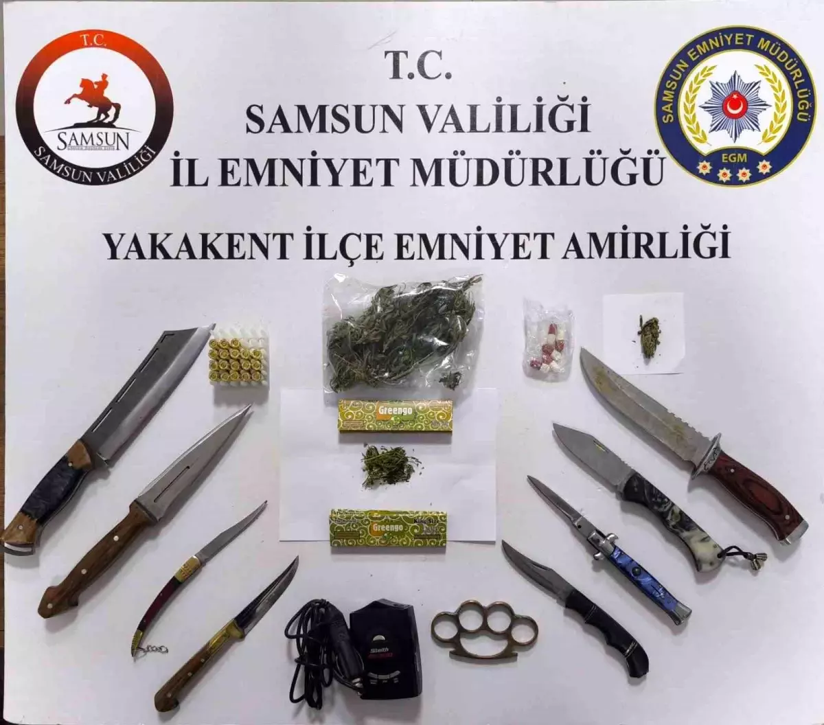 Samsun\'da Narko Uygulaması: Silah ve Uyuşturucu Ele Geçirildi