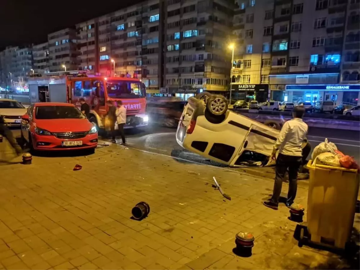 Kayseri\'de Trafik Kazası: 3 Yaralı