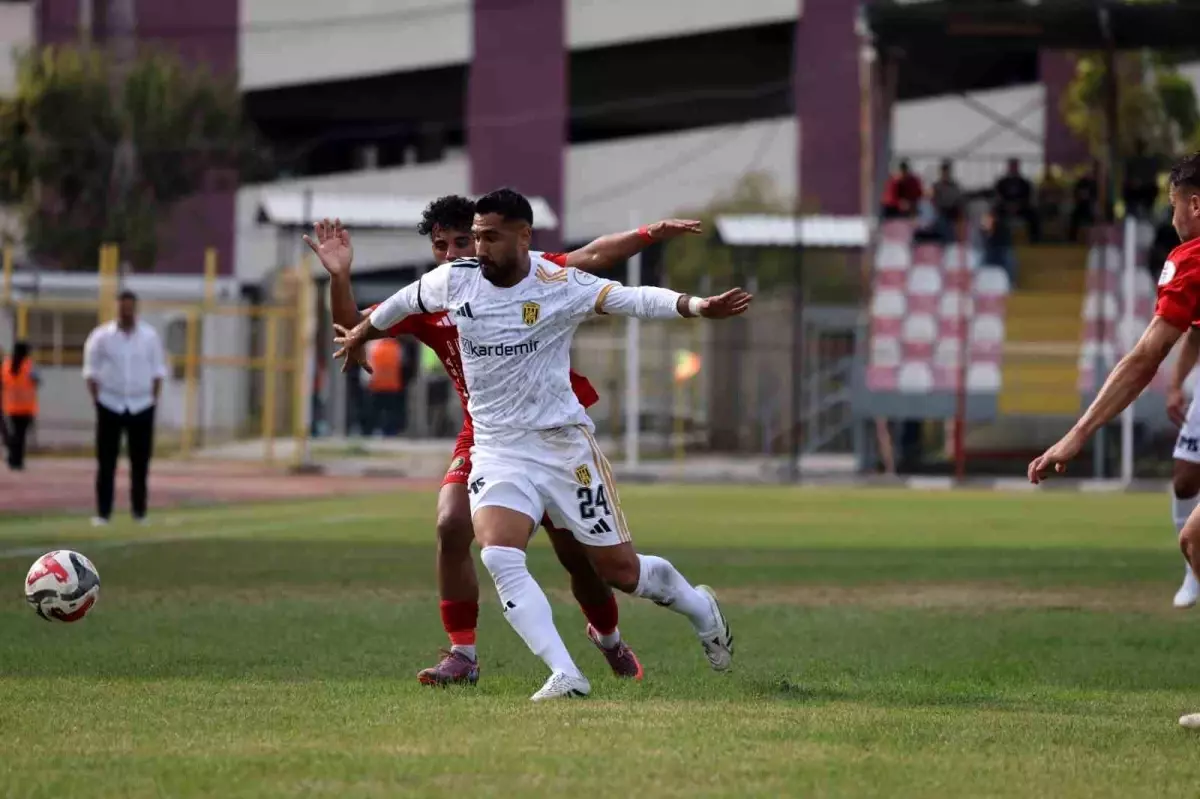 Aliağaspor FK, Somaspor\'u 3-0 Mağlup Etti