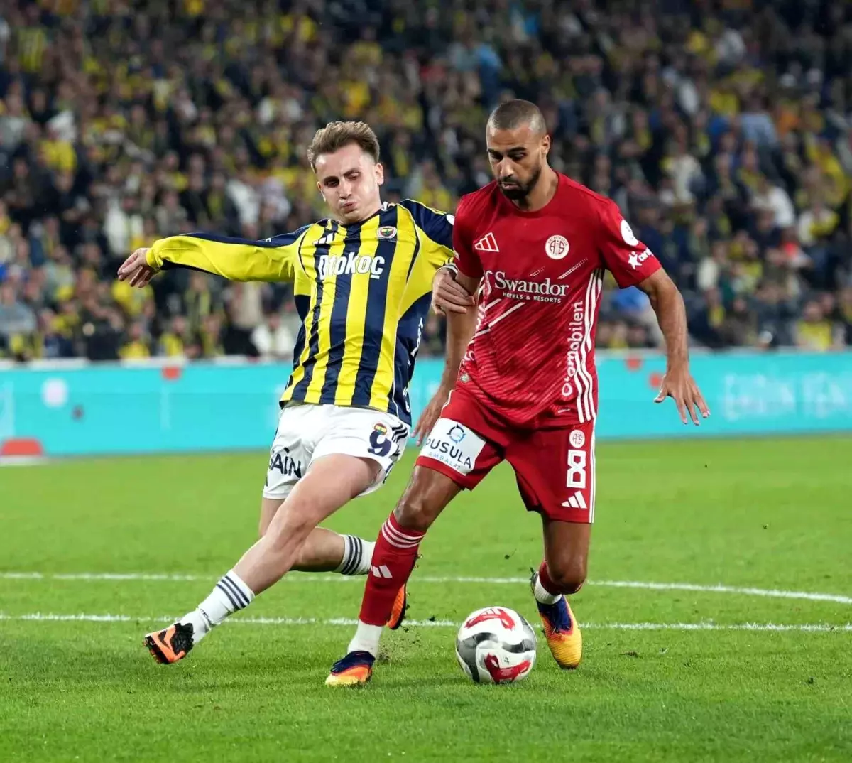 Fenerbahçe - Antalyaspor: İlk Yarı Golsüz Beraberlik