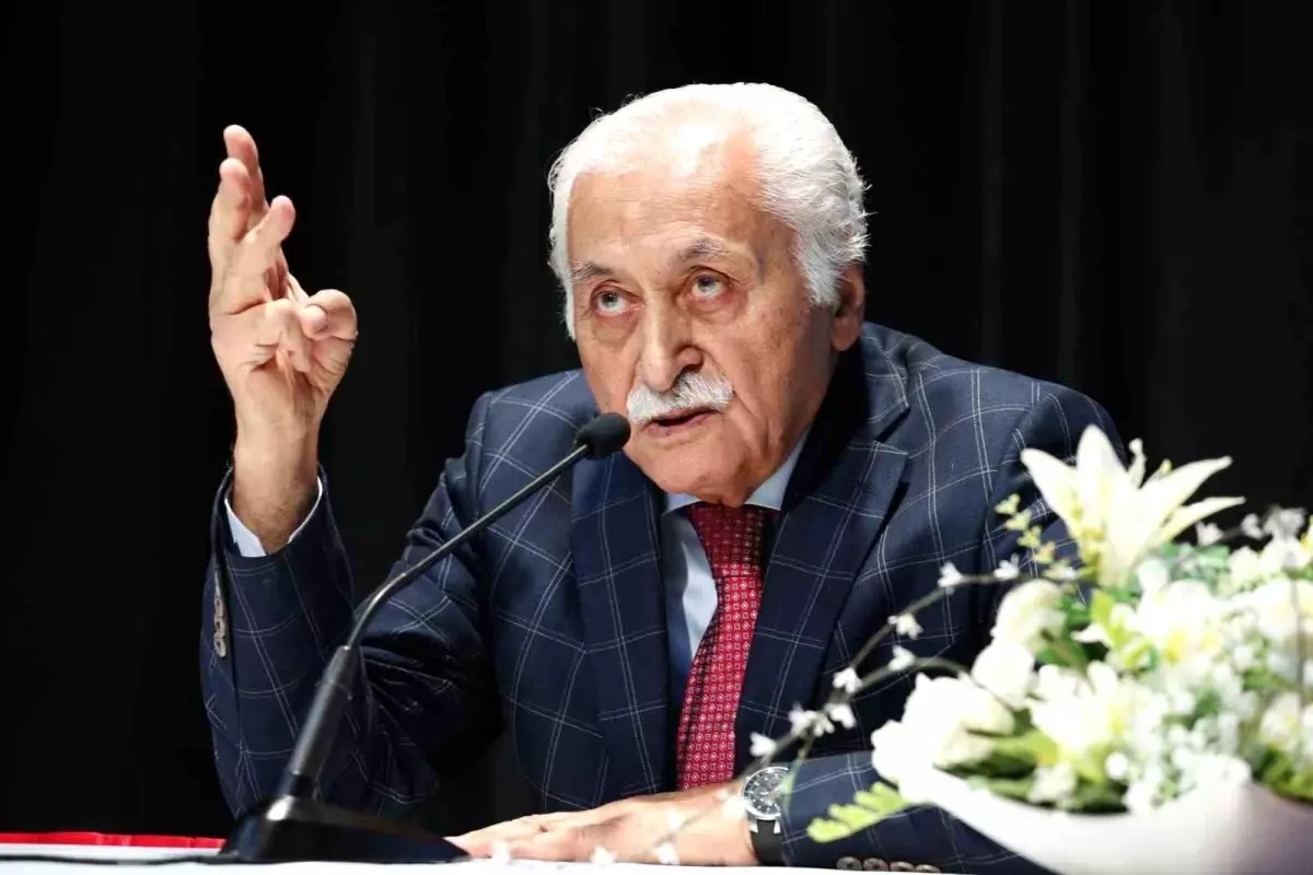 Yavuz Bülent Bakiler Hayatını Kaybetti
