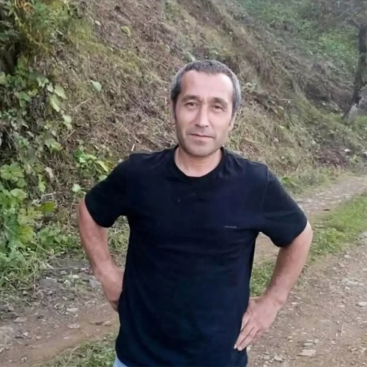 Fındık Patozu Taşıyan Kamyon Uçuruma Düştü