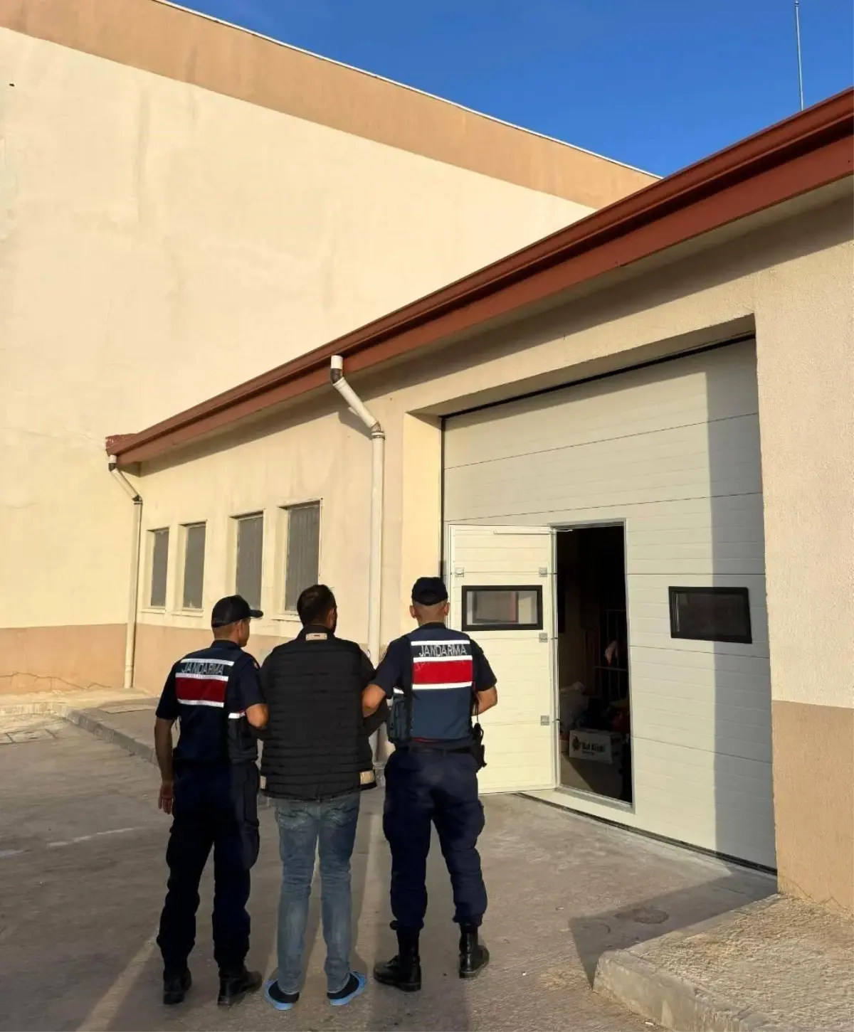 Kırşehir\'de Aile İçi Katliam: Zanlı Tutuklandı