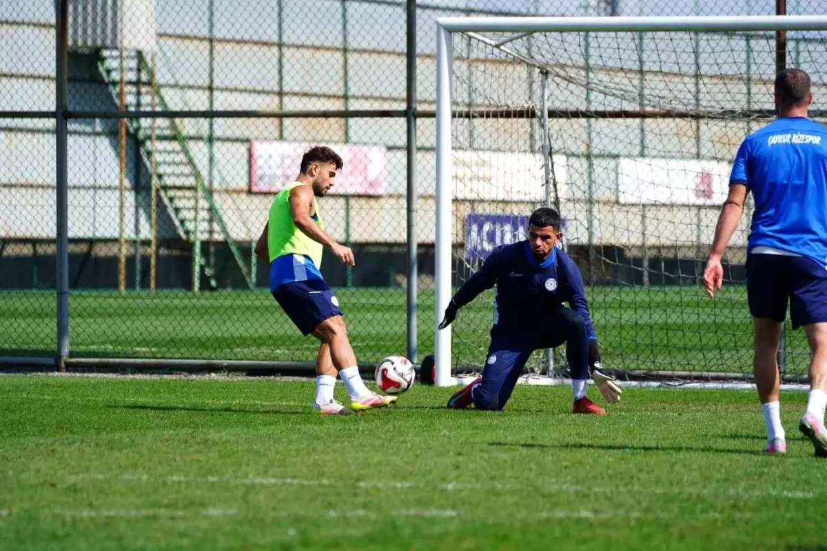 Çaykur Rizespor Antalyaspor\'a Hazırlanıyor