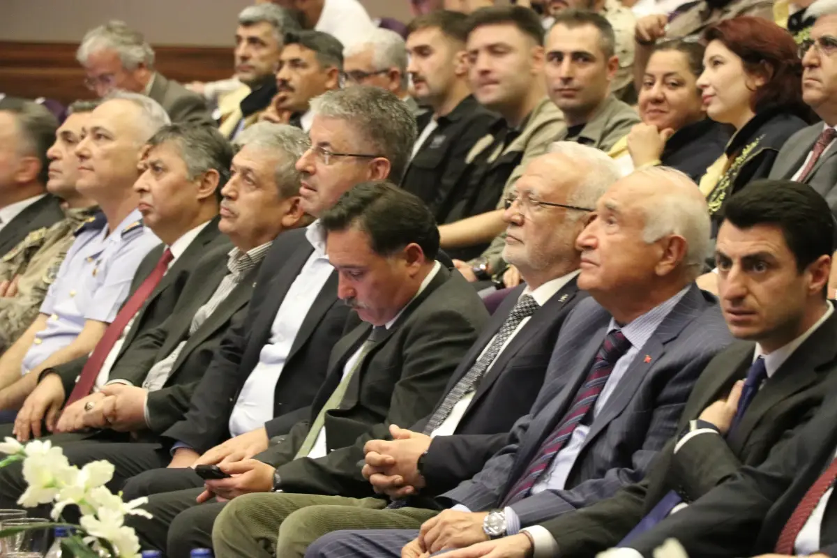 Cemil Çiçek\'ten Çarpıcı Açıklamalar