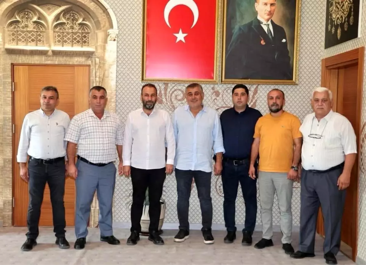 Aksu Belediye Başkanı İsa Yıldırım, CHP\'den İstifa Eden Meclis Üyelerini Değerlendirdi