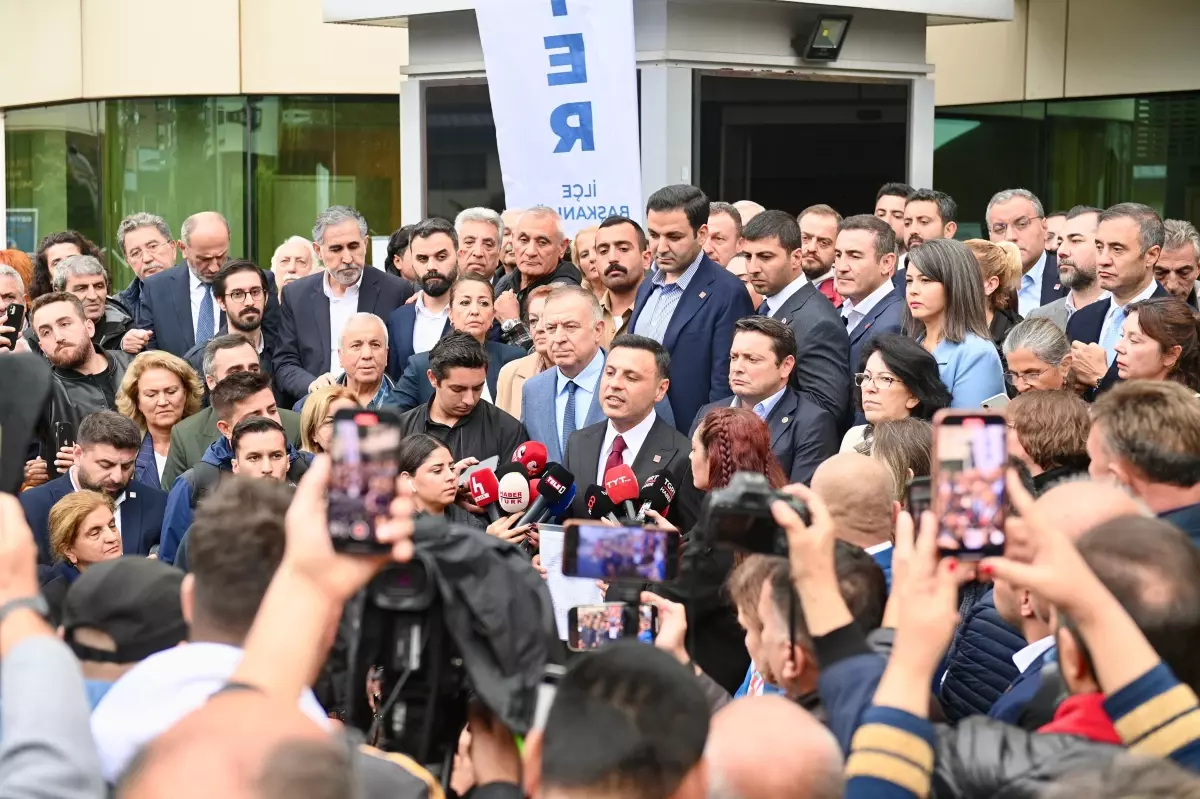 Özgür Çelik Mazbatasını Aldı