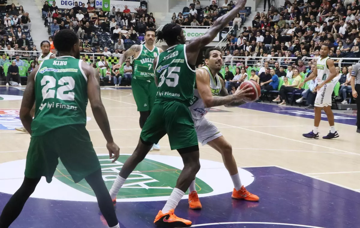 Merkezefendi Belediyesi Basket, Bursaspor\'u Yendi