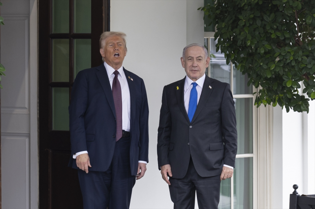 Netanyahu, Trump ile görüşürken saldırdığı ülkeyi arayıp özür diledi
