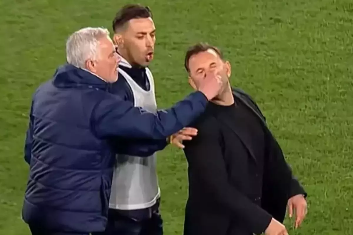 Burun sıkma olayını anlattı! Okan Buruk\'tan Mourinho\'ya olay sözler 