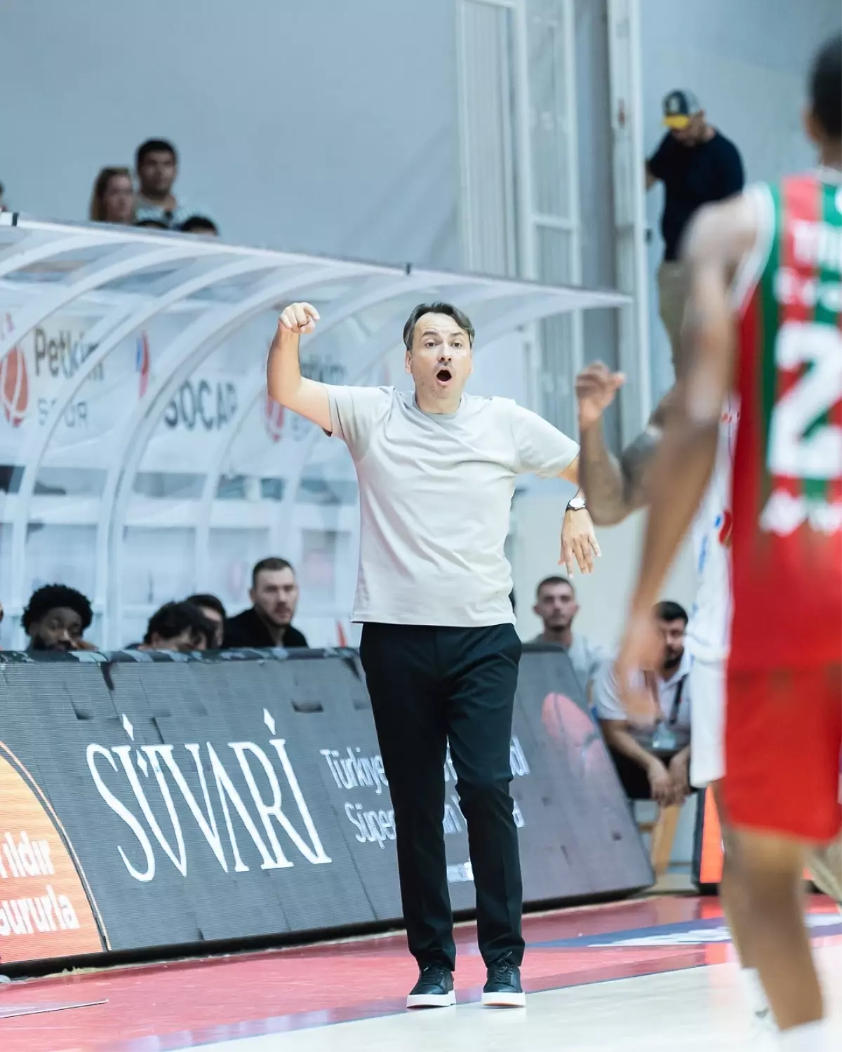 Aliağa Petkimspor\'dan İzmir Derbisine Fırtına Gibi Başlangıç