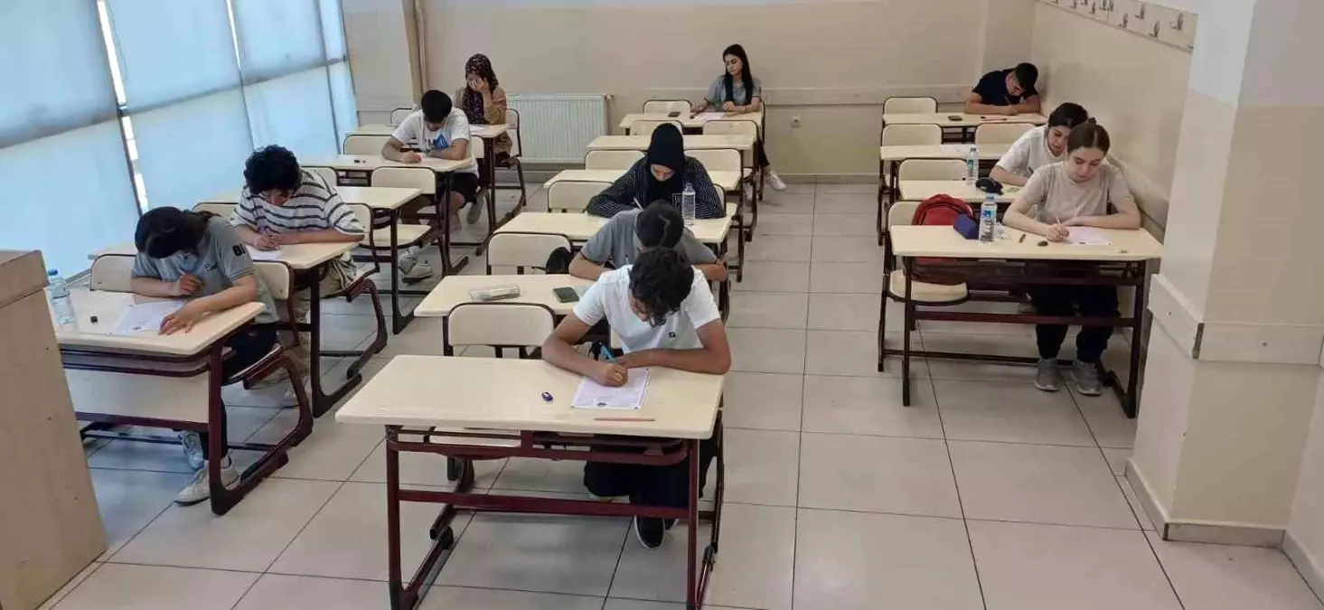 Şahinbey Belediyesi Gençlere Ücretsiz Eğitim Desteği Sağlıyor