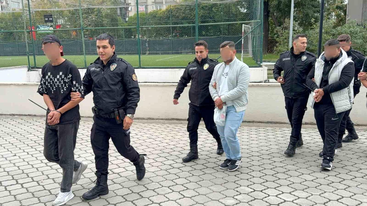 Samsun\'da Uyuşturucu Operasyonu: 8 Gözaltı