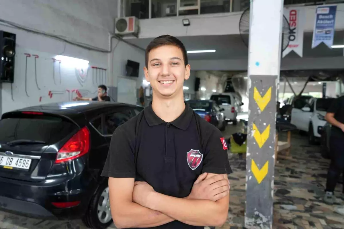 Yılın Çırağı: Emrullah Orhan