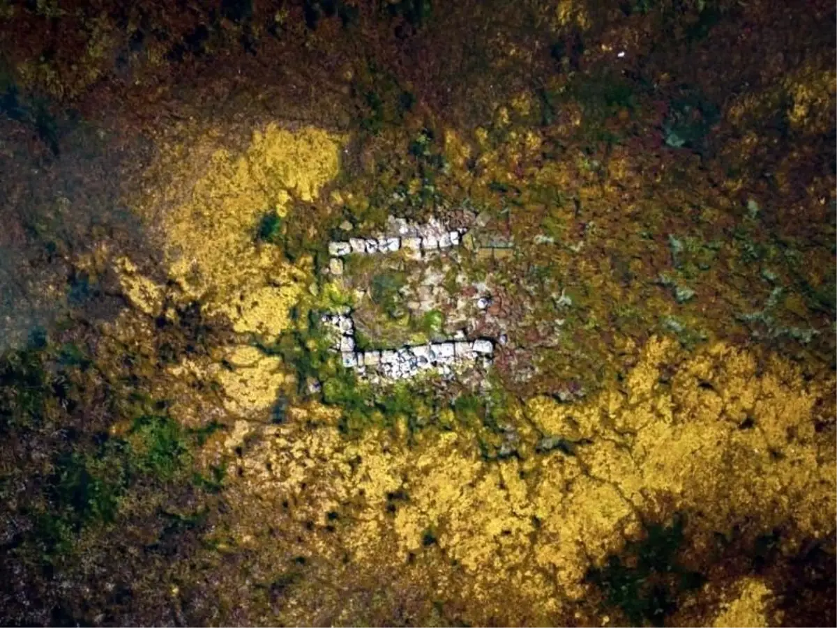 Sapanca Gölü\'nde sular çekildi, tarih ortaya çıktı