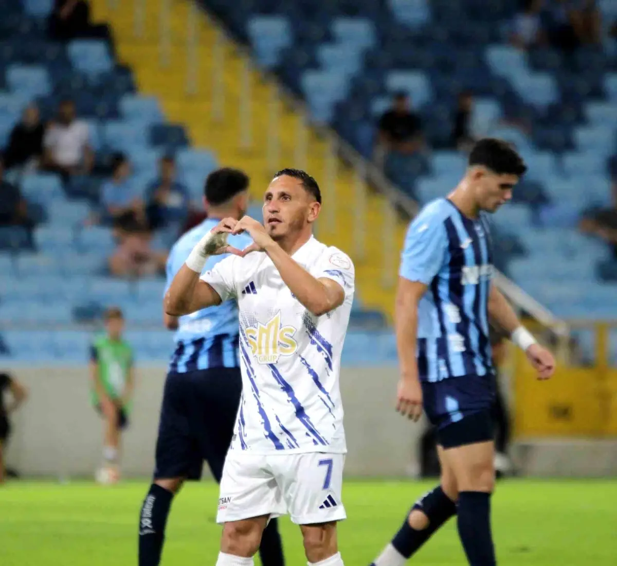 Adana Demirspor, Sarıyer\'e 3-0 yenildi