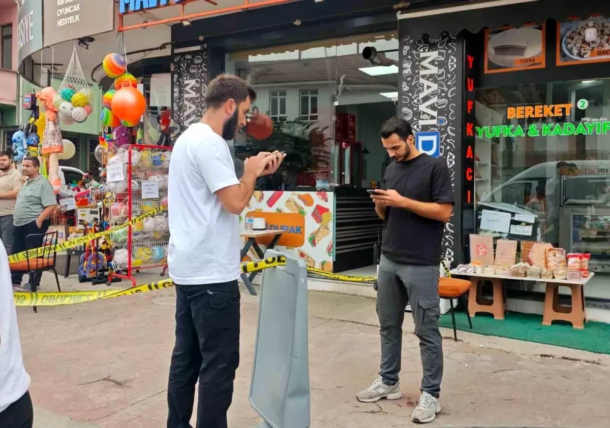 Akyazı\'da Çocuklara Ateş Açıldı, Saldırıya Uğrayan Yaralı