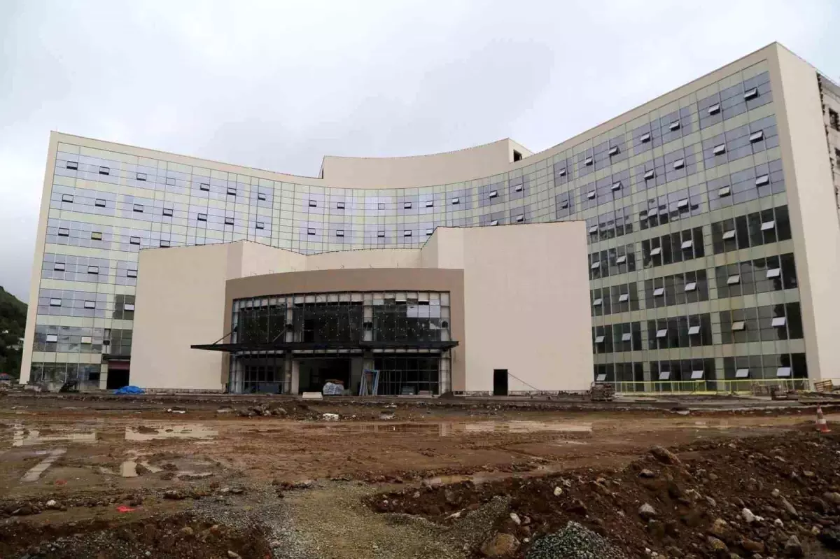 Trabzon Şehir Hastanesi 2026\'da Açılıyor