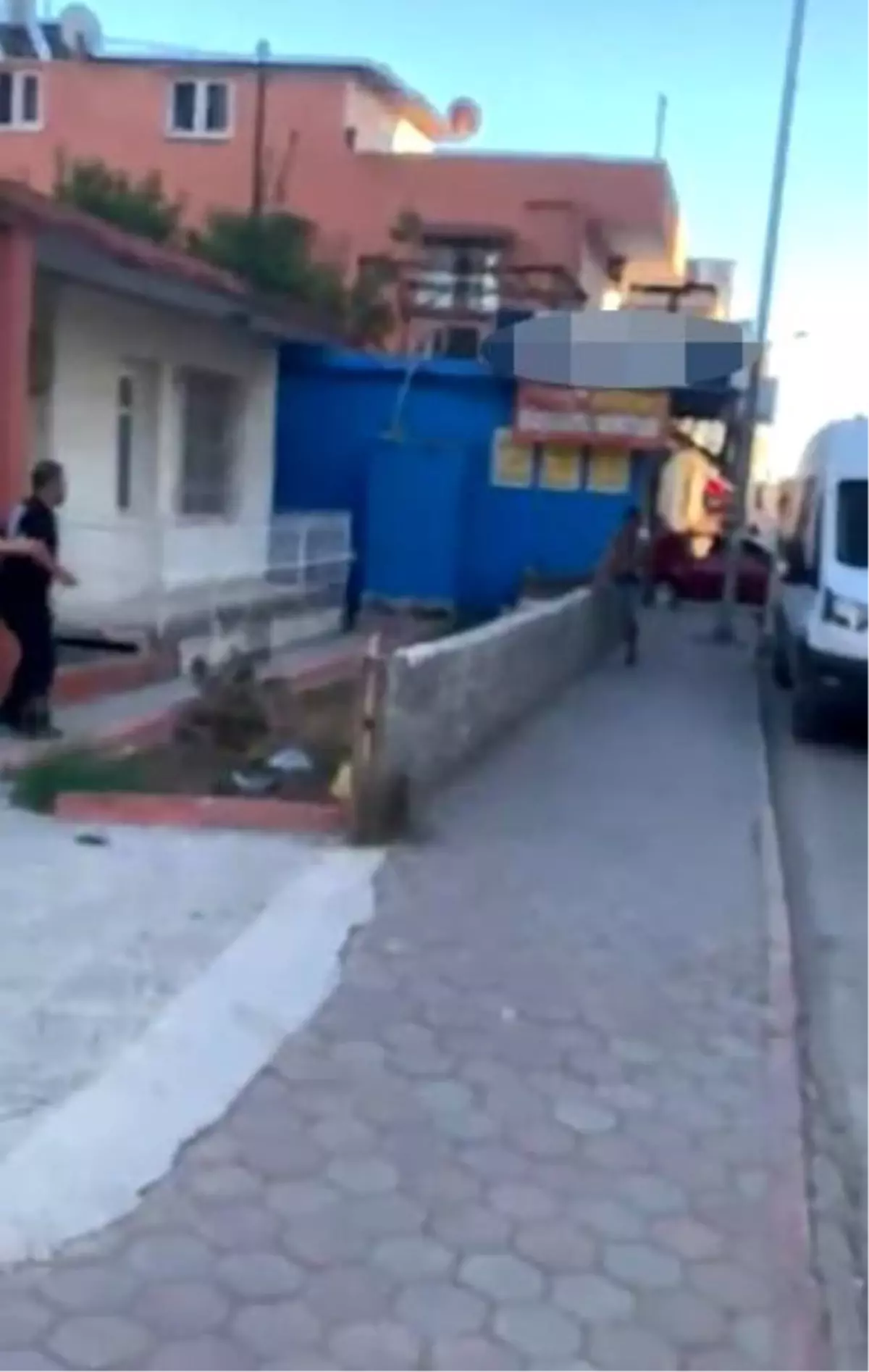 Adana\'da Bıçaklı Kavga: Kaçış Anı Kamera Kaydında