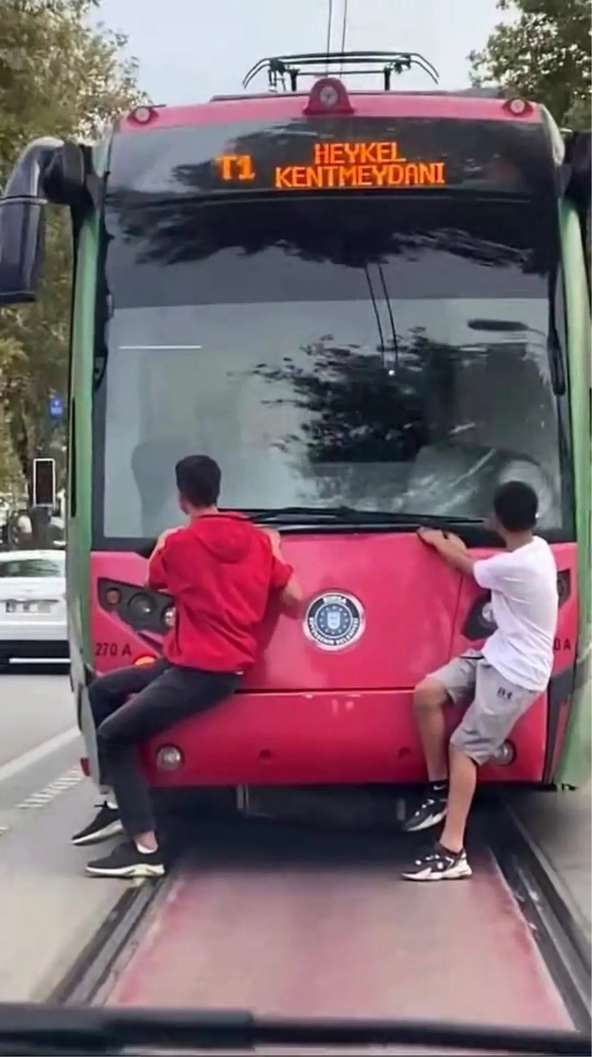 Tehlikeli Tramvay Yolculuğu