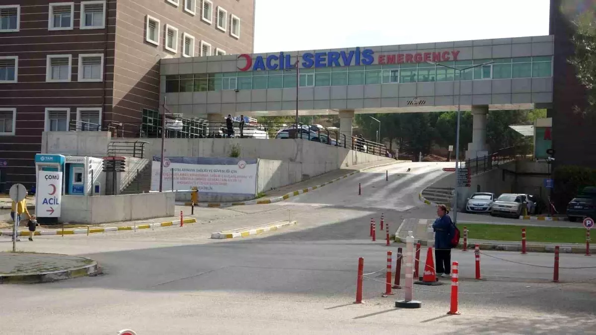 Çanakkale\'de Akran Şiddeti: Bir Çocuk Ağır Yaralandı