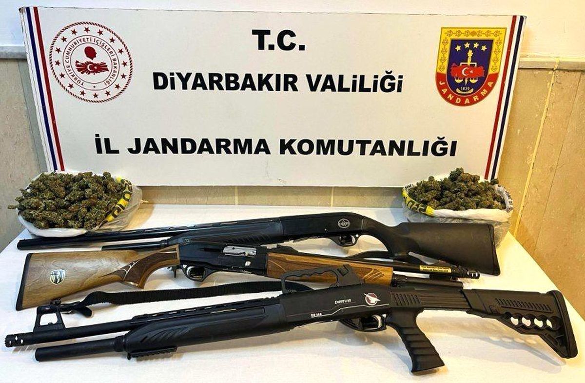 Diyarbakır\'da Kaçakçılık Operasyonları