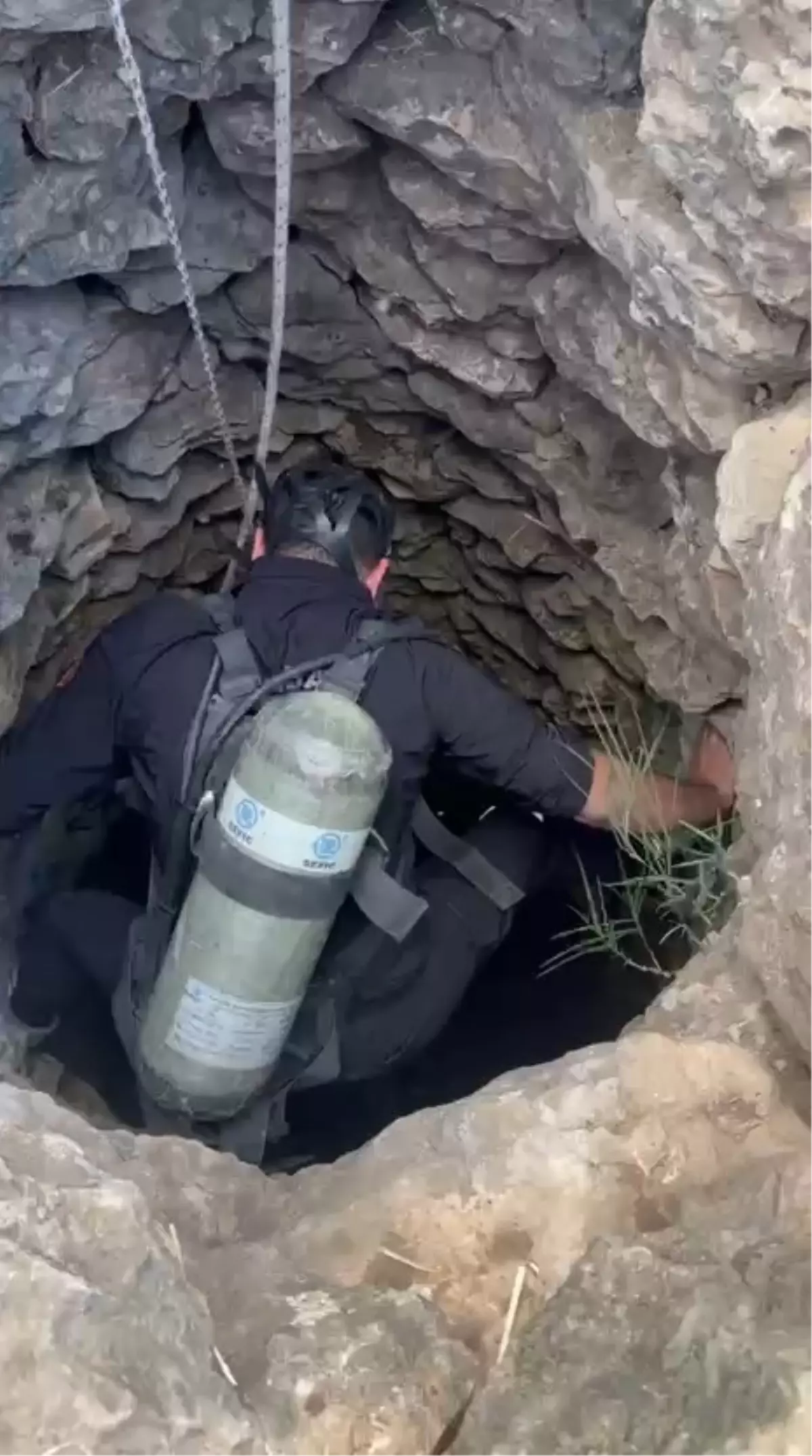 Diyarbakır\'da temizlik için kuyuya giren 4 kişi öldü