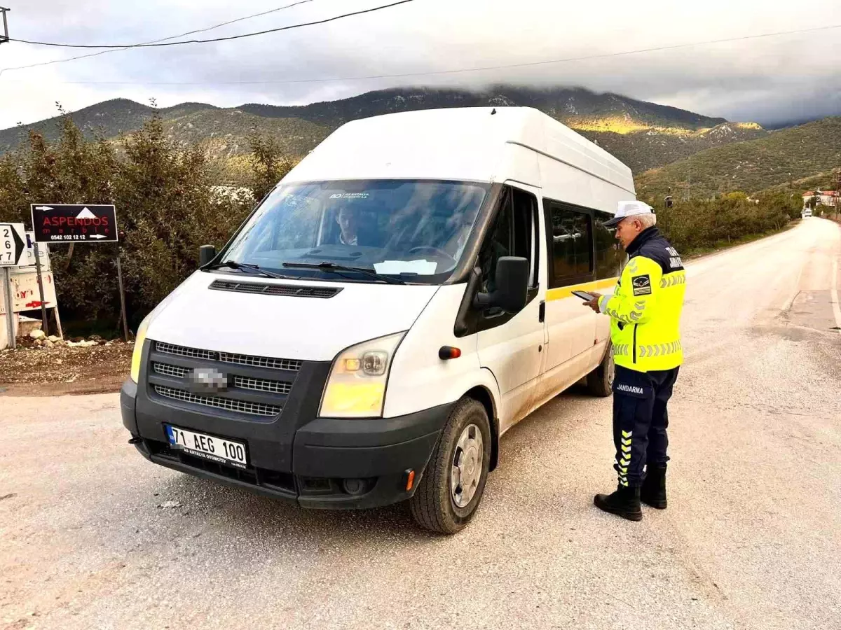 Eğirdir\'de Servis Araçlarına Ceza