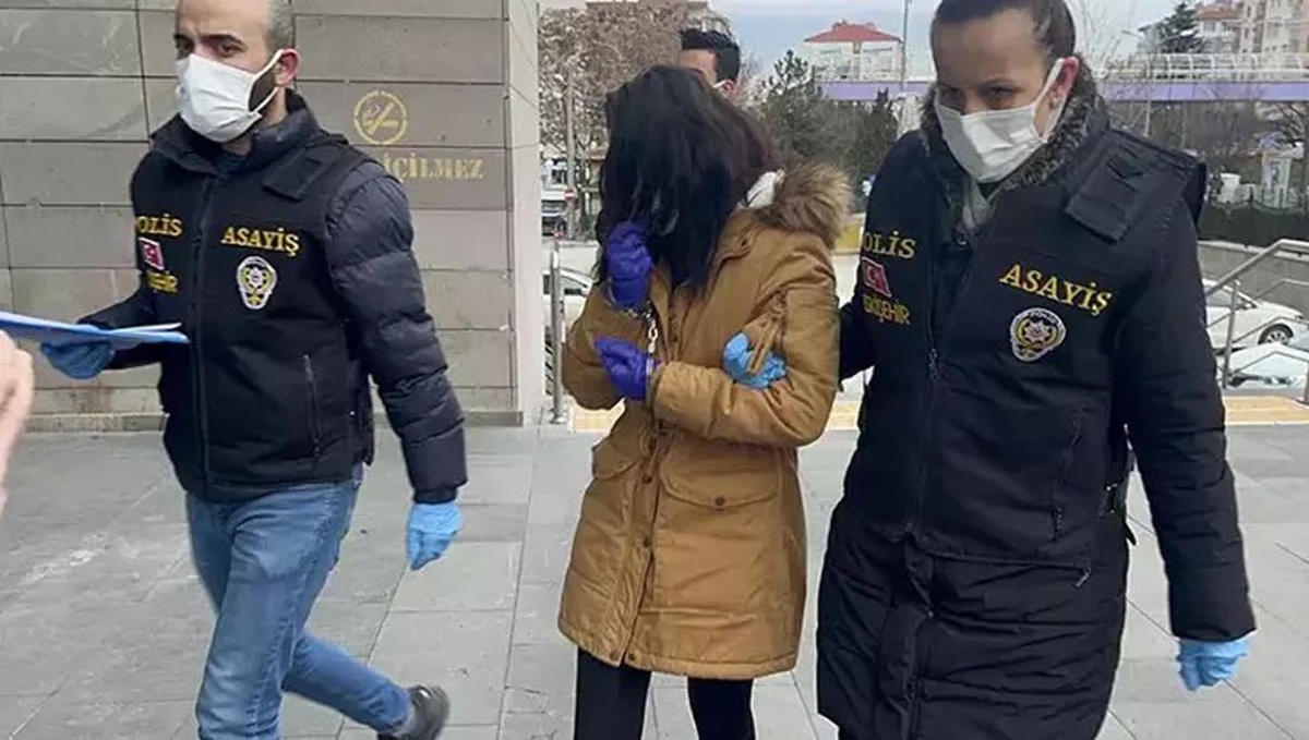 Eskişehir\'de Bıçaklı Cinayet
