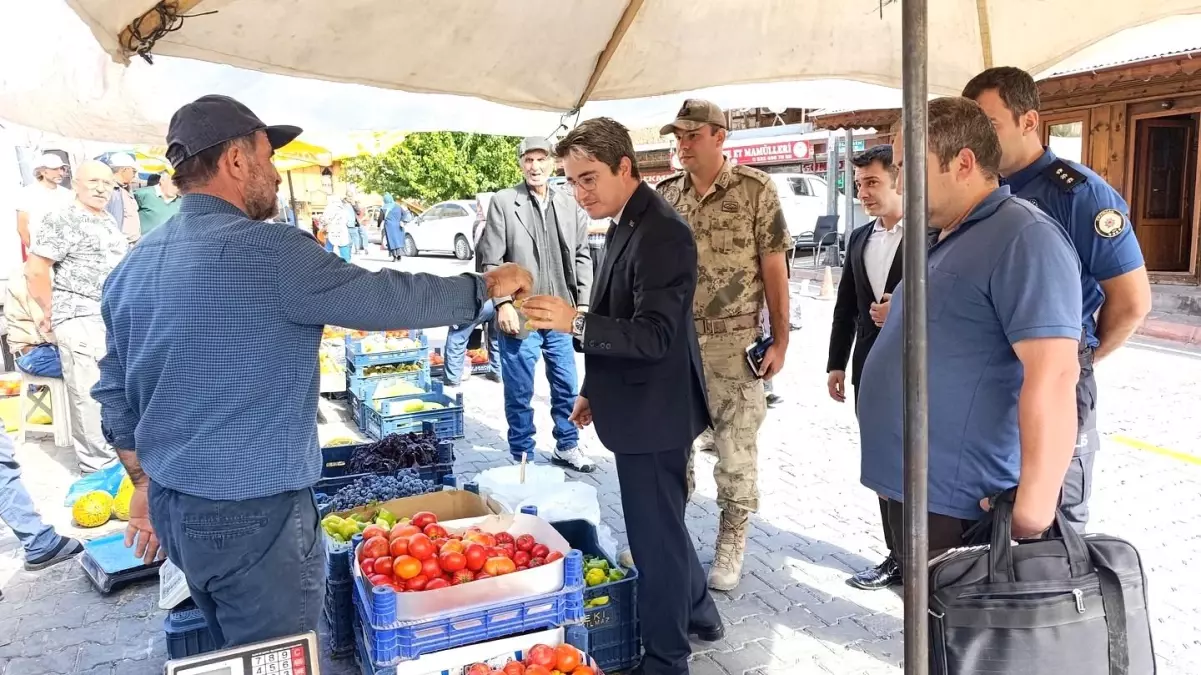 Kaymakam Emirhan Arıkan\'dan Pazar ve Okul Ziyareti