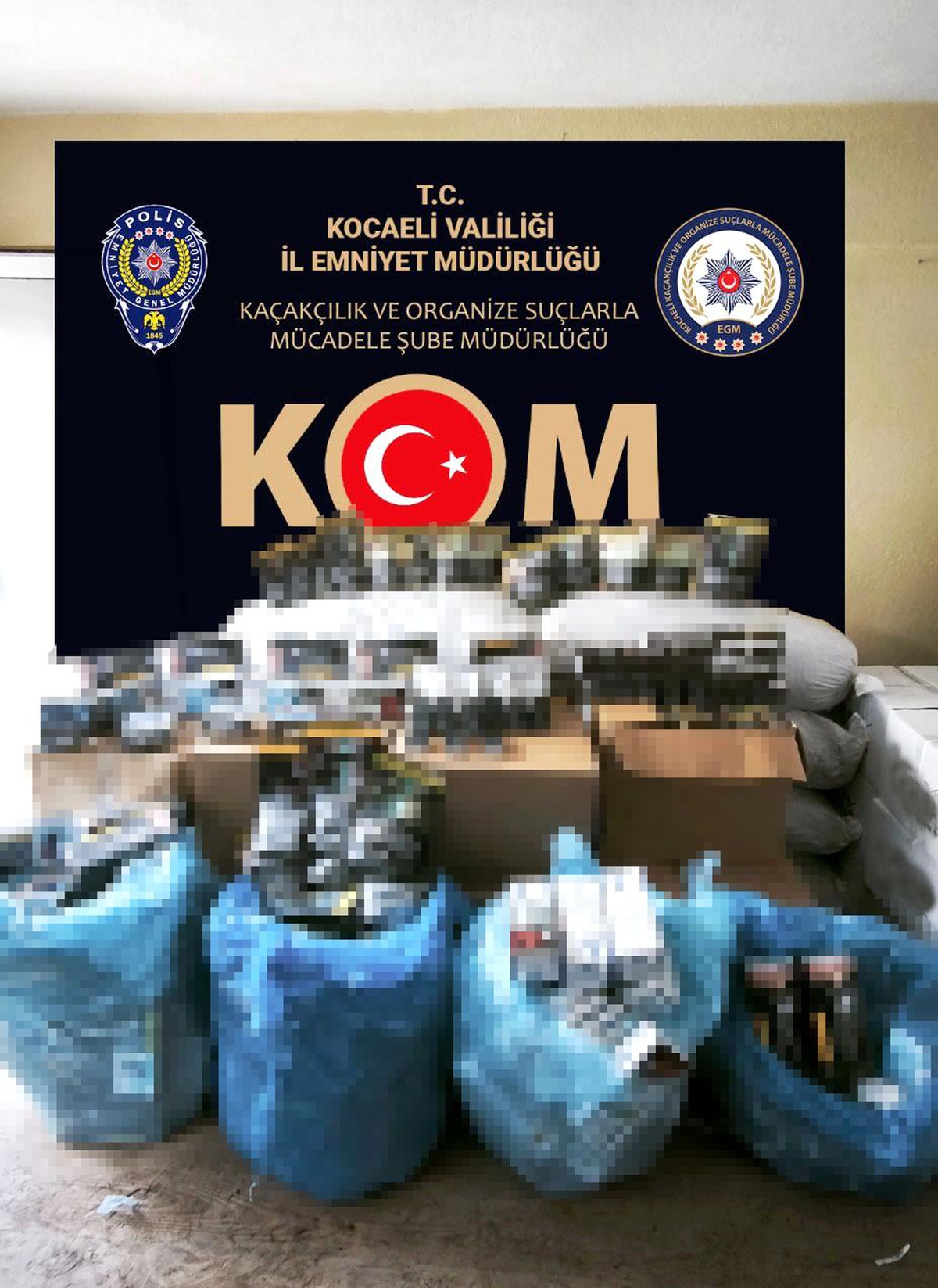 Kocaeli\'de Kaçak Tütün Operasyonu