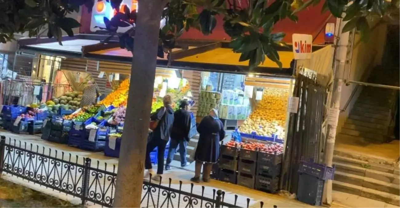 Küçükçekmece\'de markete köpeğiyle giren kadına yumruklu saldırı