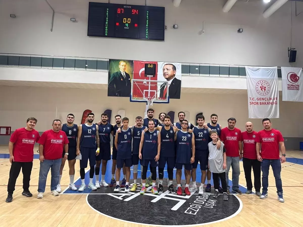 Kütahya Belediyespor, İlk Hazırlık Maçında Uşakspor\'u Yenerek Güçlü Başlangıç Yaptı