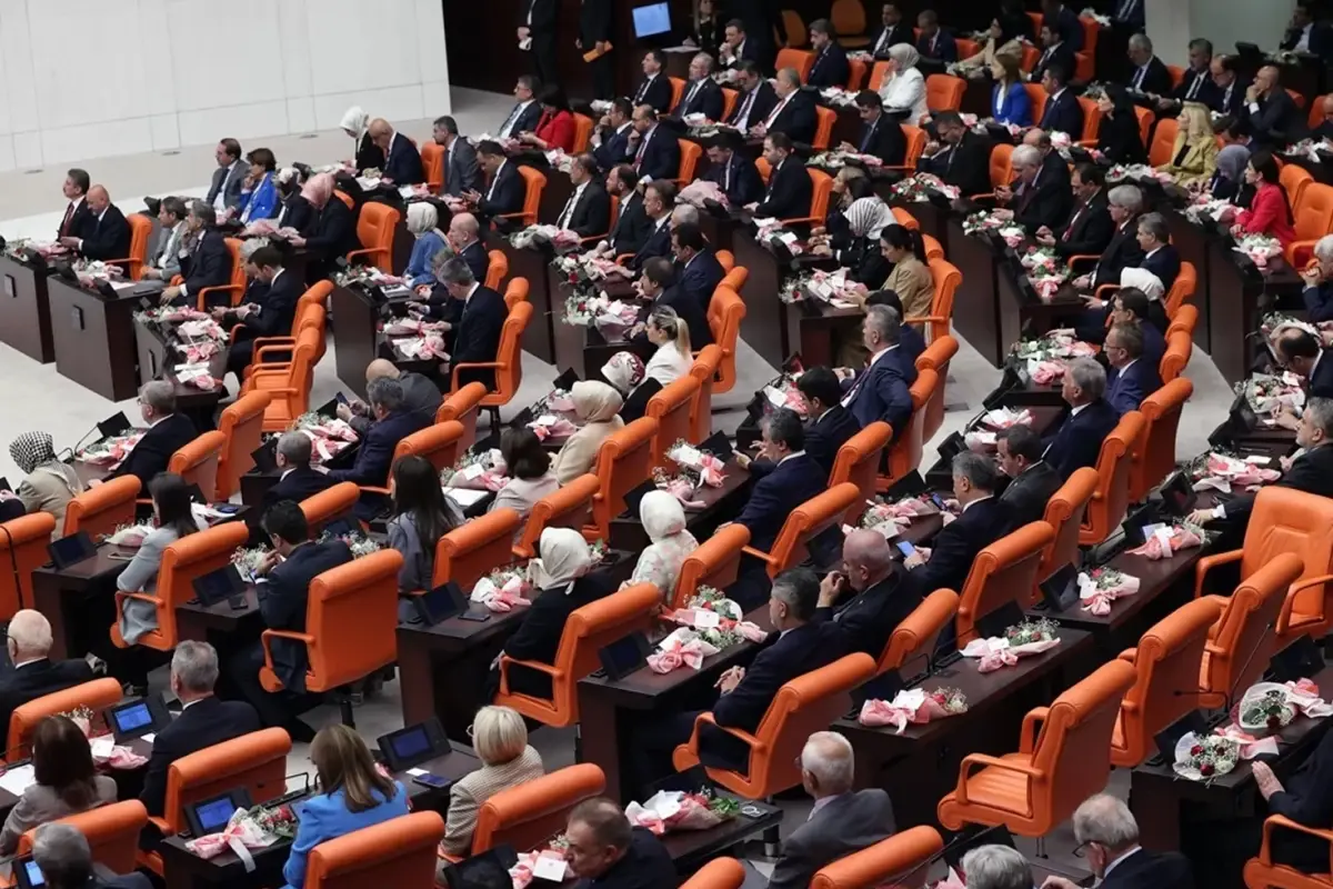 Meclis açılıyor! CHP\'nin katılmayacağı oturum için DEM Parti kararını verdi