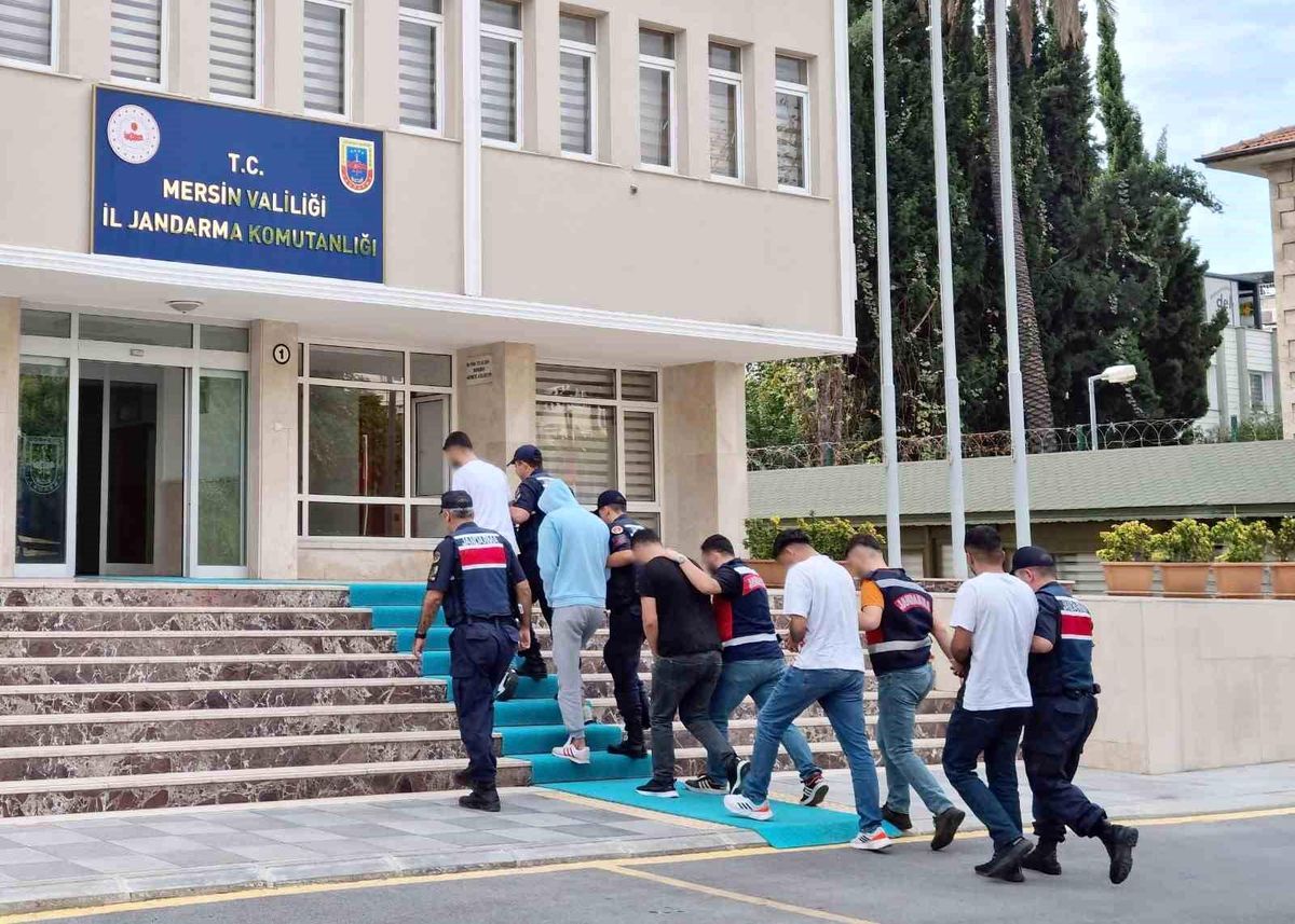 Mersin\'de 10 Hükümlü Yakalandı