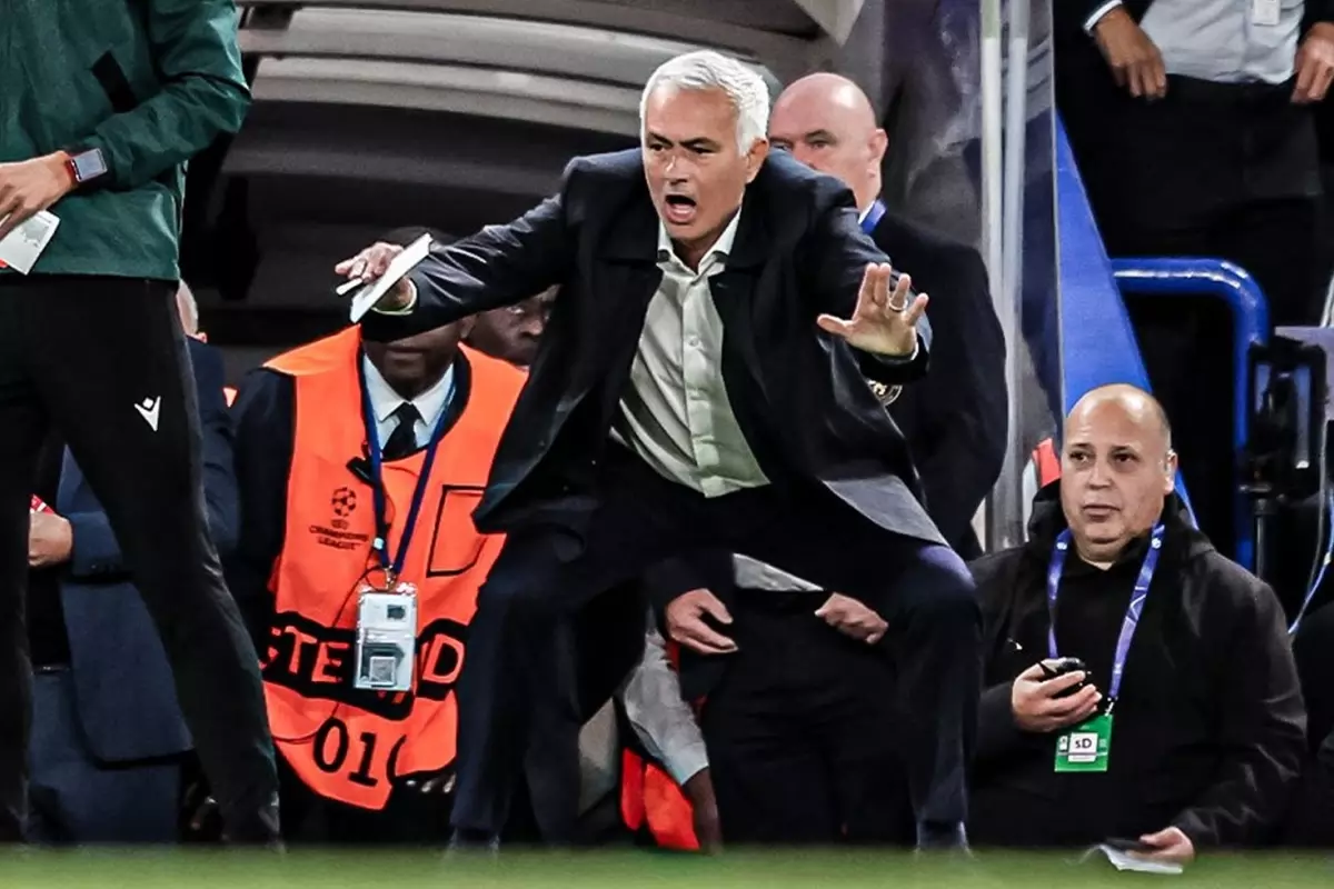 Mourinho\'ya Şampiyonlar Ligi\'nde eski takımından şok