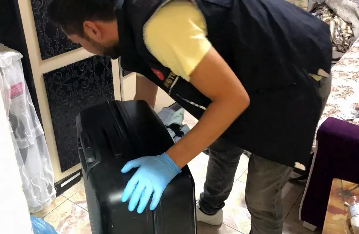 Adana\'da Uyuşturucu Operasyonu