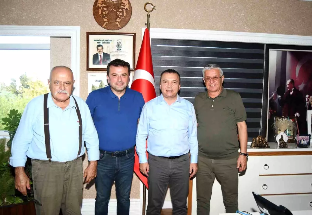 Gazeteciler Federasyonu Toplantısı Öncesi Kemer\'de Ziyaret