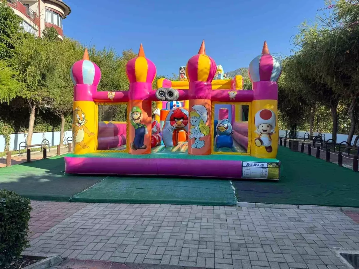 Alanya\'da Çocuklar için Yenilenen Balon Parkı Hizmete Girdi