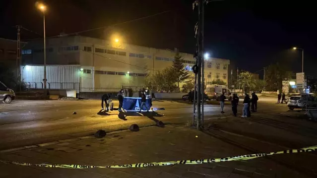 Arnavutköy'de esrarengiz cinayet! Polis yeleği giymiş şahsın kafasına sıkıp kaçtılar | Son Dakika