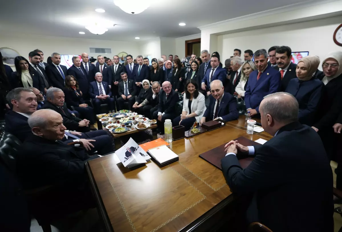 Cumhurbaşkanı Erdoğan: Türkiye\'de gücünü halktan almayan ayrıcalıklara yer yoktur
