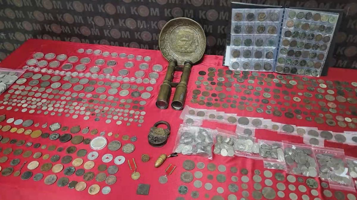 İzmir\'de Kaçakçılığa Büyük Darbe